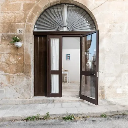 Casa Adele أوستوني