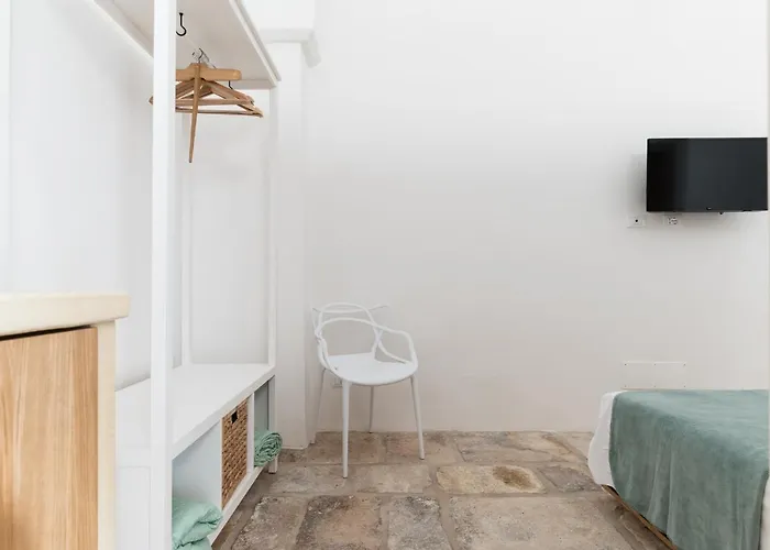 Casa Adele * 奥斯图尼